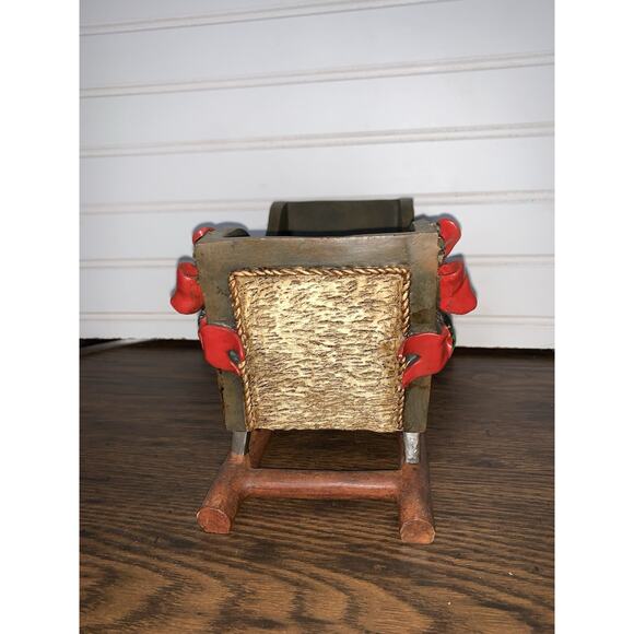 Santas Sleigh Victorian Christmas Resin Centerpiece Mantle Decor 9”x 5.5”x 4.25 - Picture 4 of 6